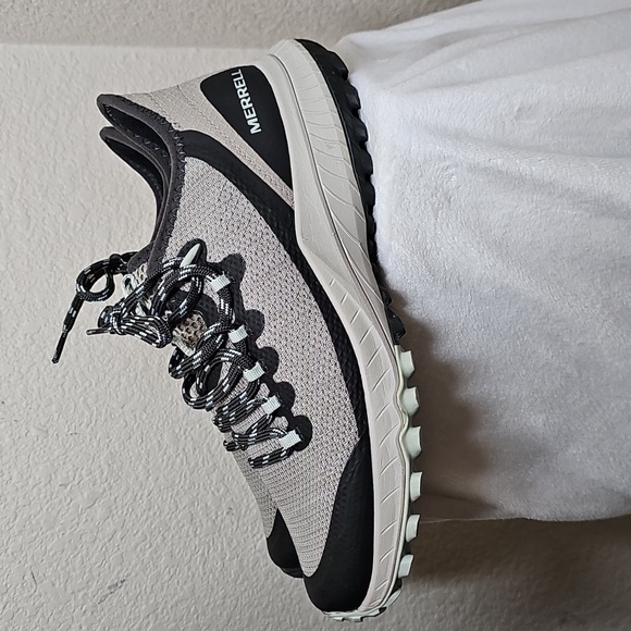 Merrell Bravada Hiking Black and Gray Sneakers - Picture 2 of 13